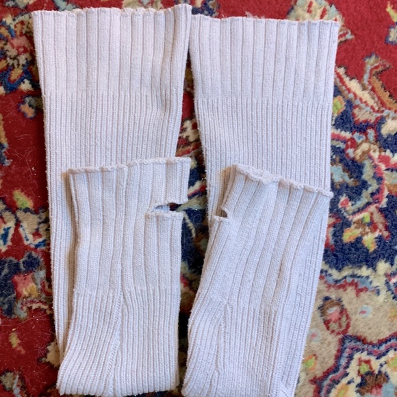 Knitted Leg Warmers - Picture 3 of 3